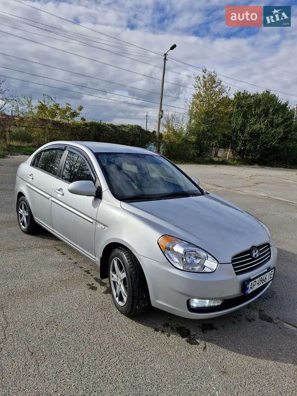2008 hyundai accent