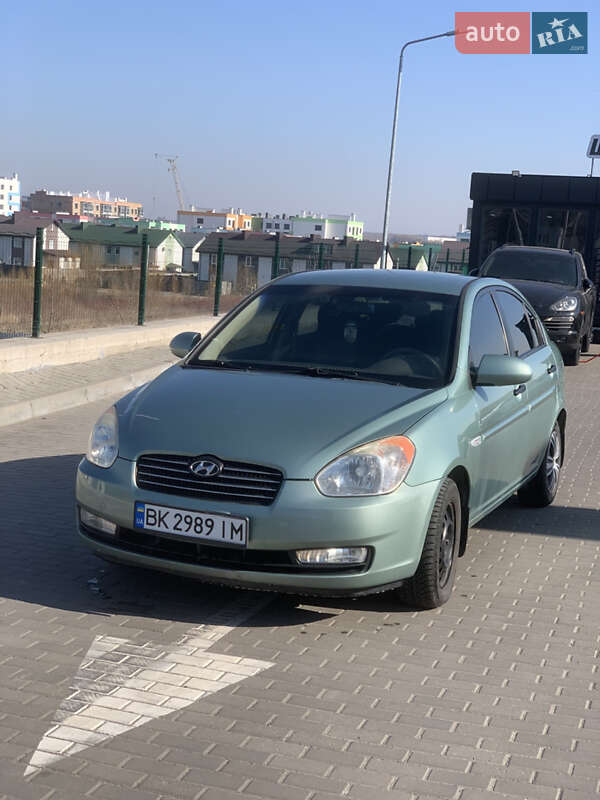2007 hyundai accent