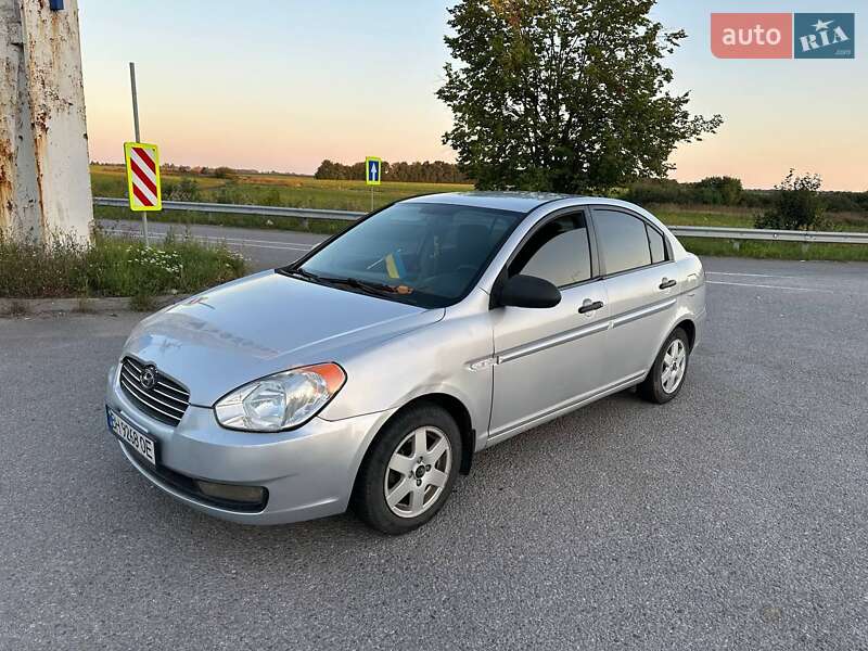 2007 hyundai accent