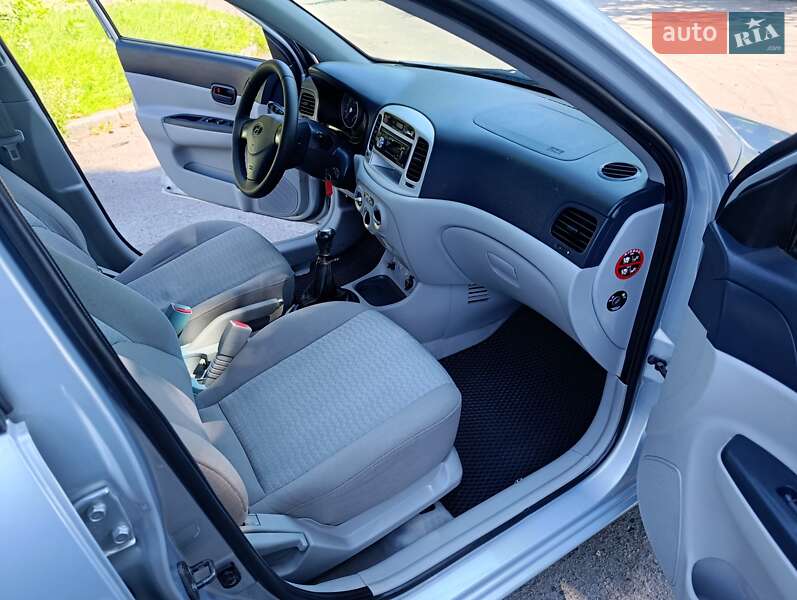 2007 hyundai accent