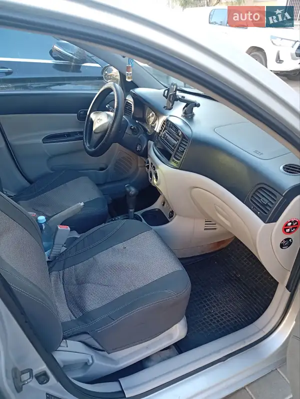 2007 hyundai accent