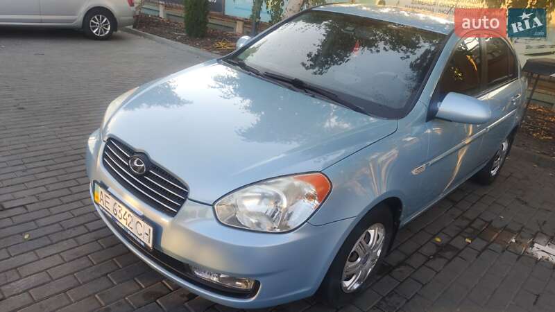 2008 hyundai accent