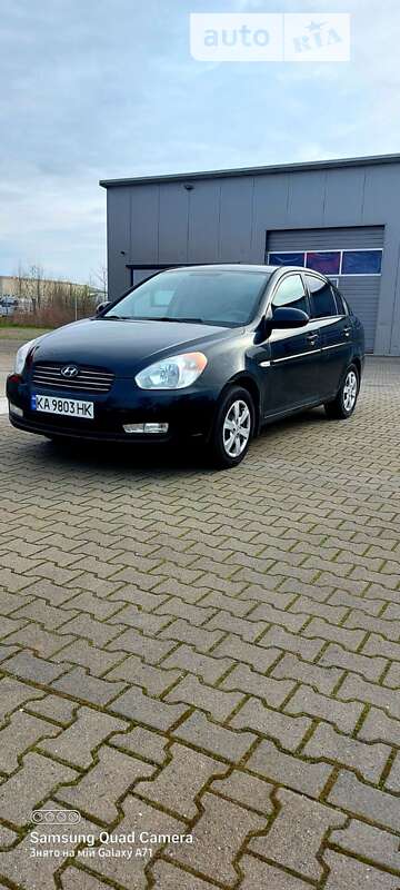 2008 hyundai accent