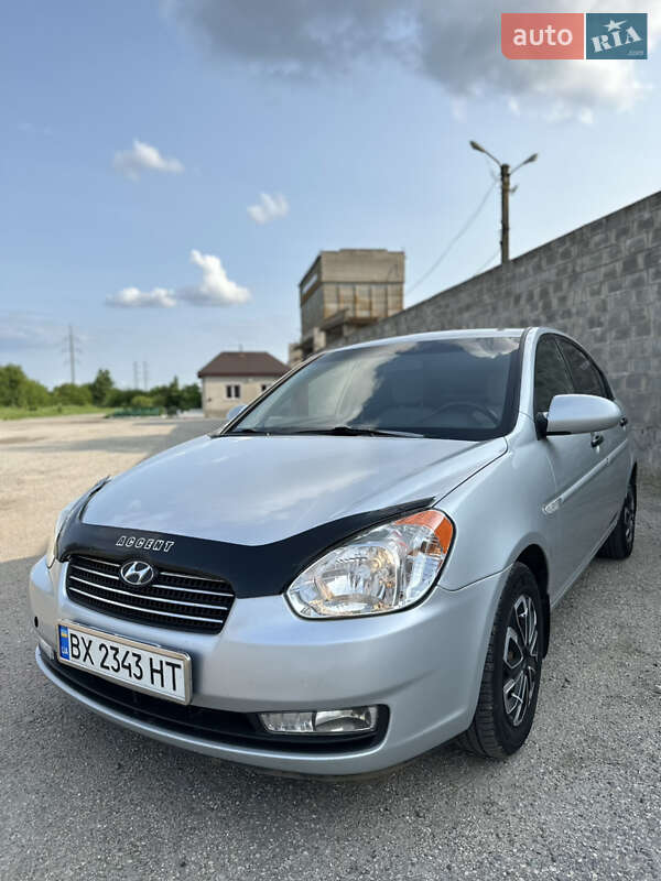 2008 hyundai accent