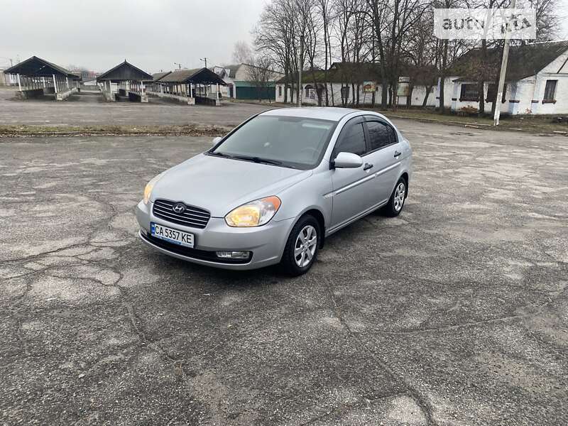 2008 hyundai accent