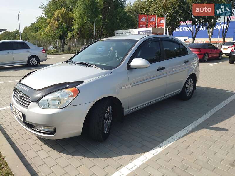 2008 hyundai accent