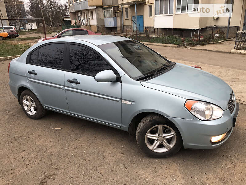 2008 hyundai accent