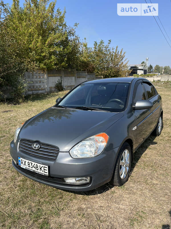 2008 hyundai accent