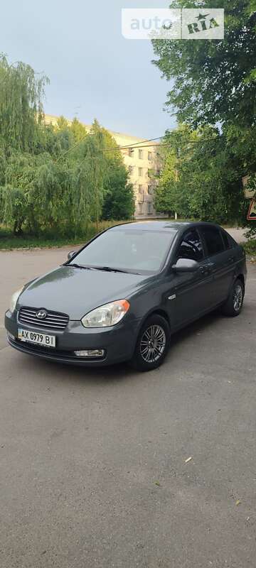 2008 hyundai accent