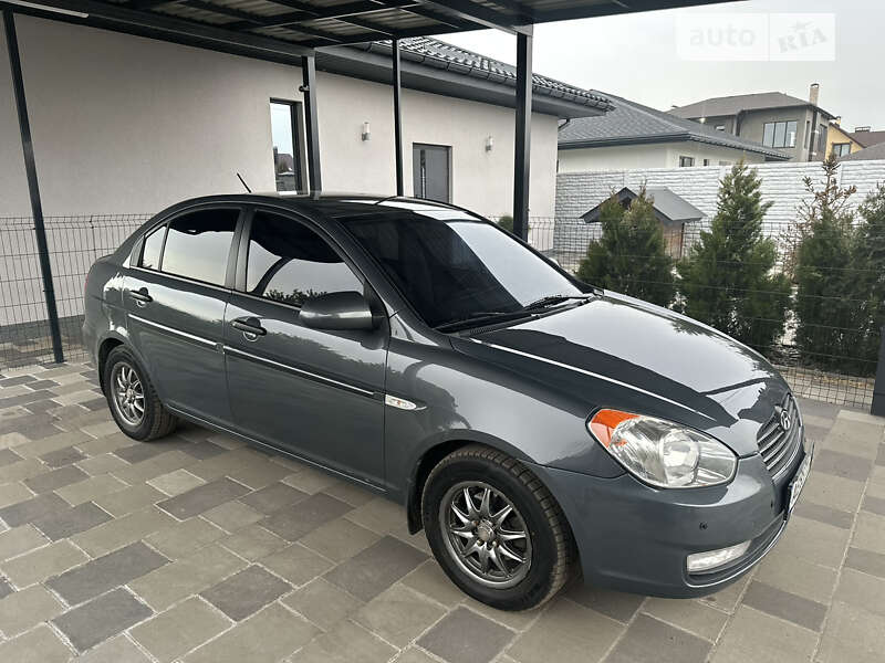 2008 hyundai accent