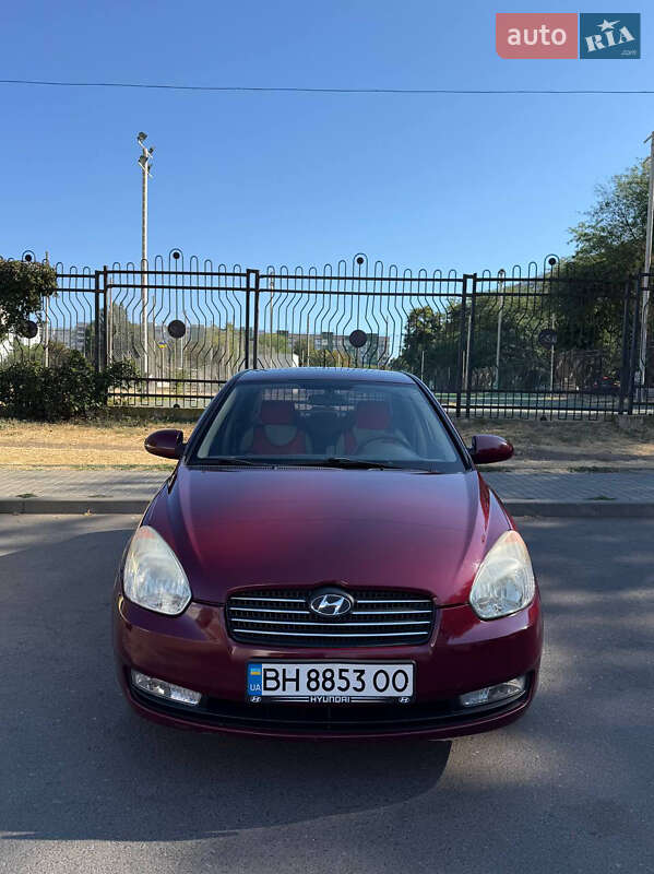 2008 hyundai accent