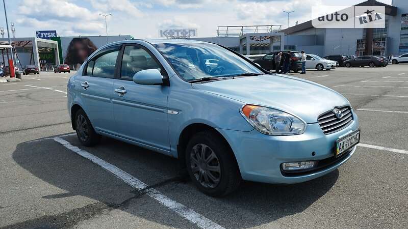 2008 hyundai accent