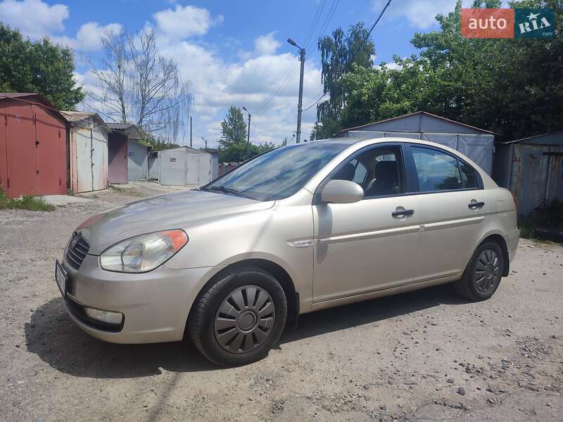2008 hyundai accent