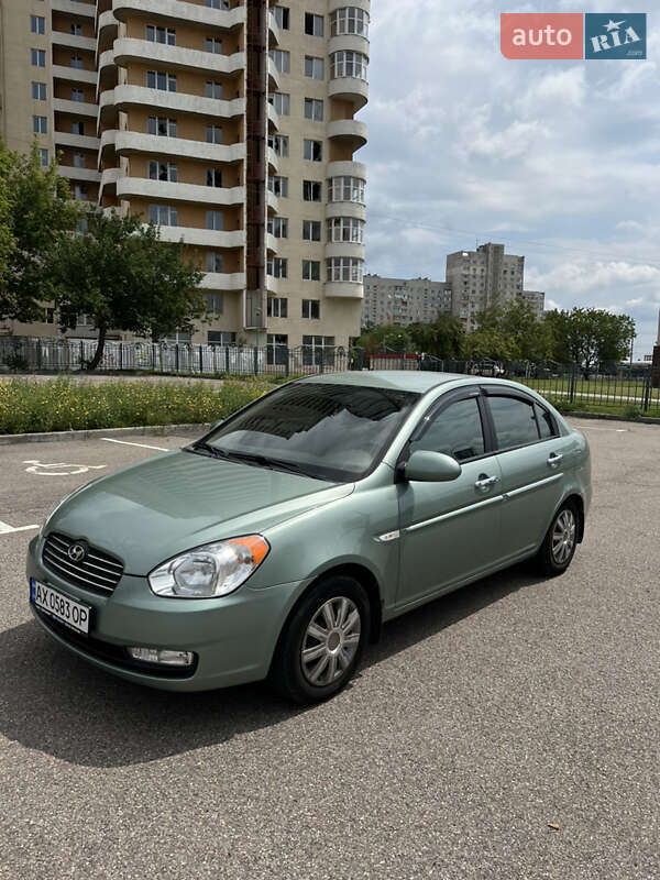 2008 hyundai accent