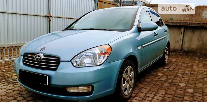 2008 hyundai accent