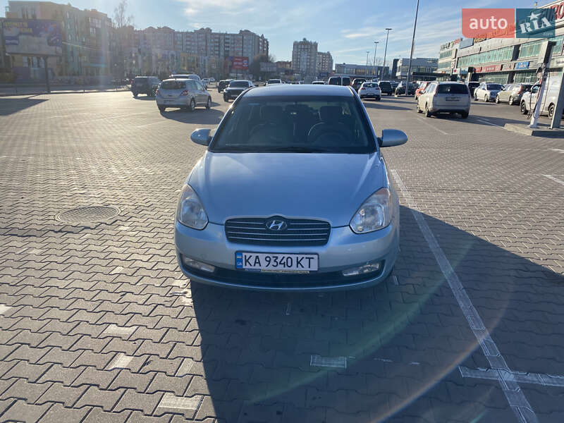2008 hyundai accent