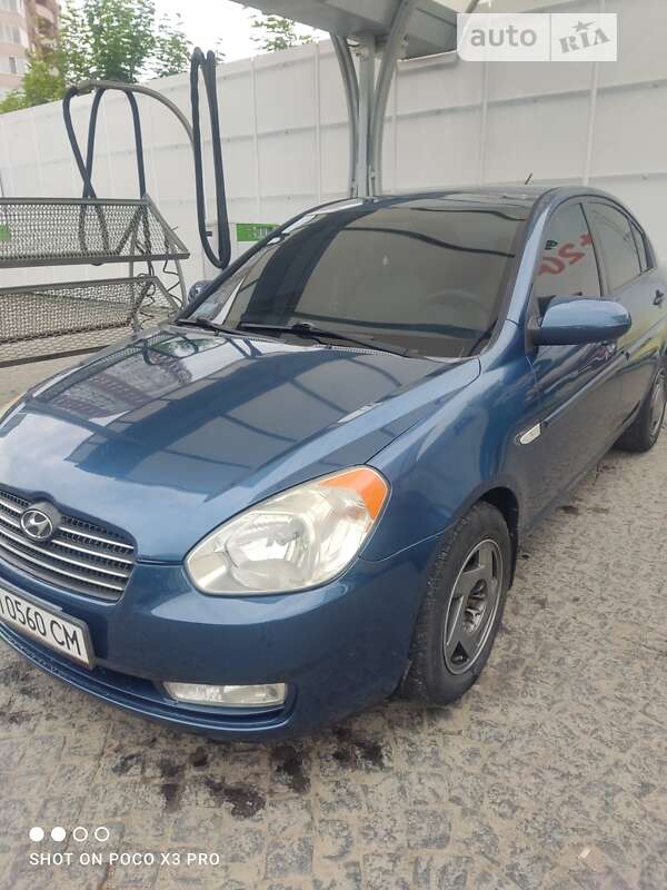 2008 hyundai accent