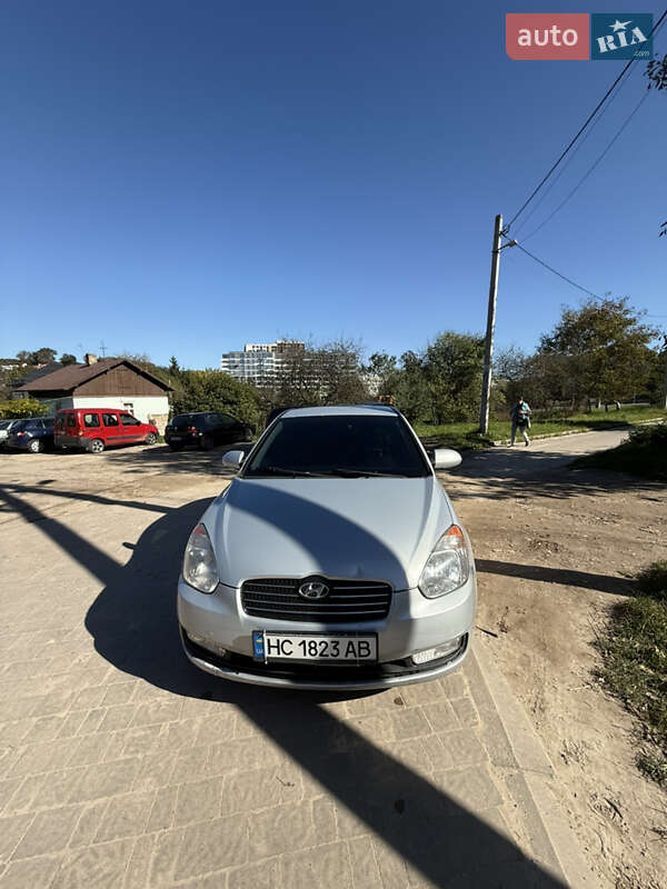 2008 hyundai accent