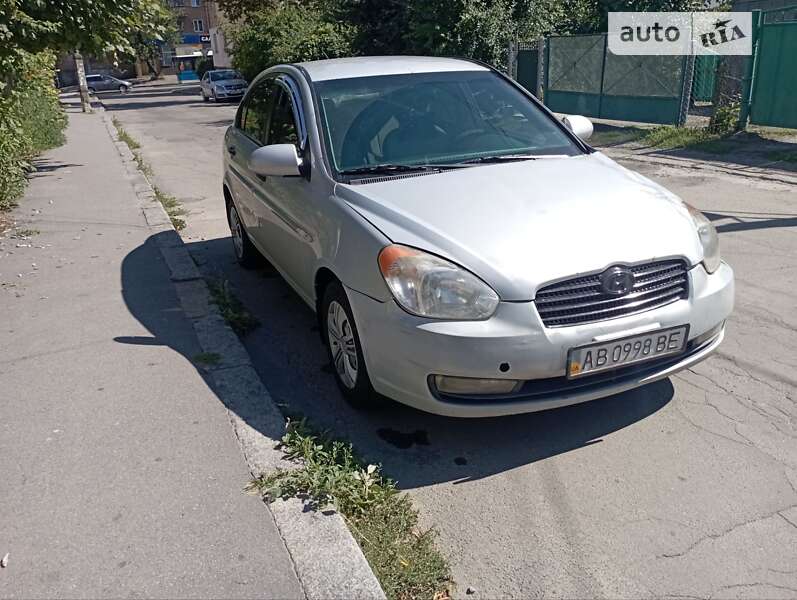 2008 hyundai accent