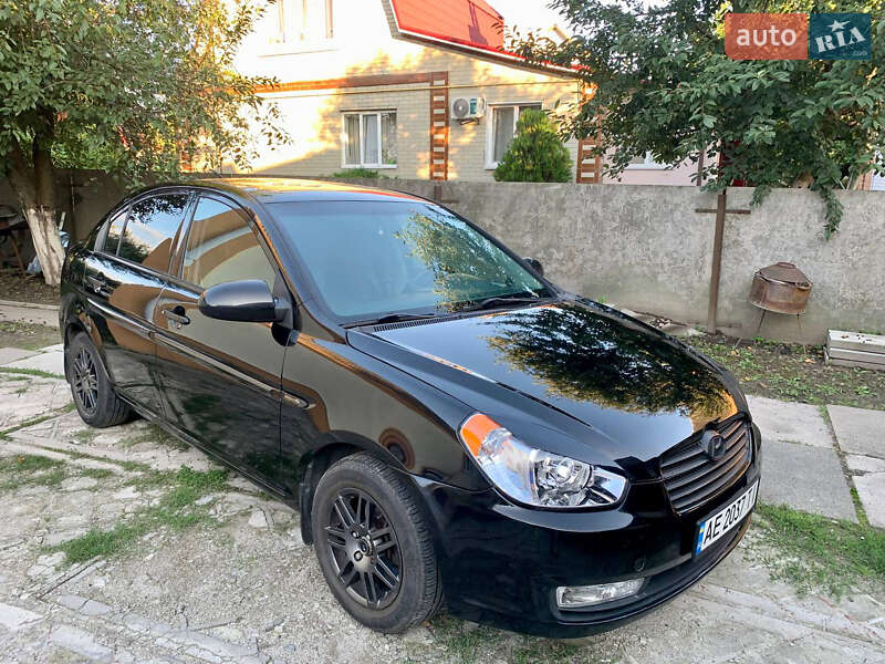 2008 hyundai accent