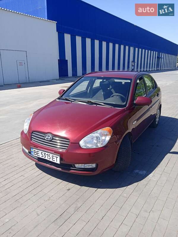 2008 hyundai accent