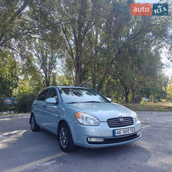 2008 hyundai accent
