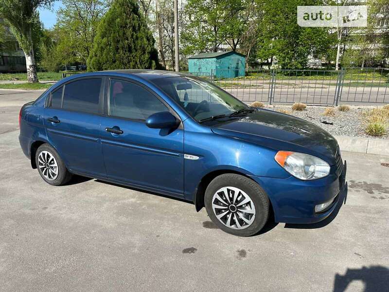 2008 hyundai accent