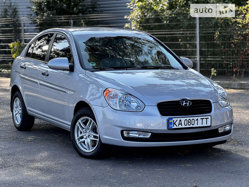 2008 hyundai accent