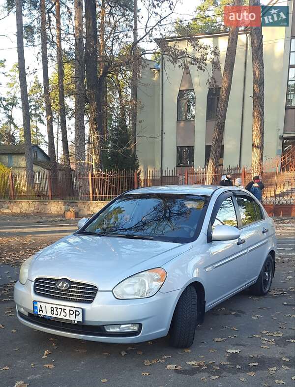 2008 hyundai accent