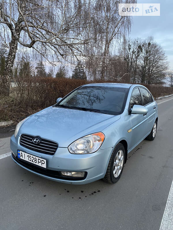 2008 hyundai accent
