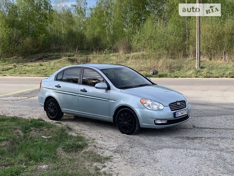 2008 hyundai accent