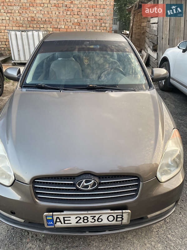 2008 hyundai accent