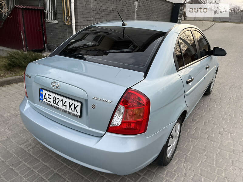 2008 hyundai accent