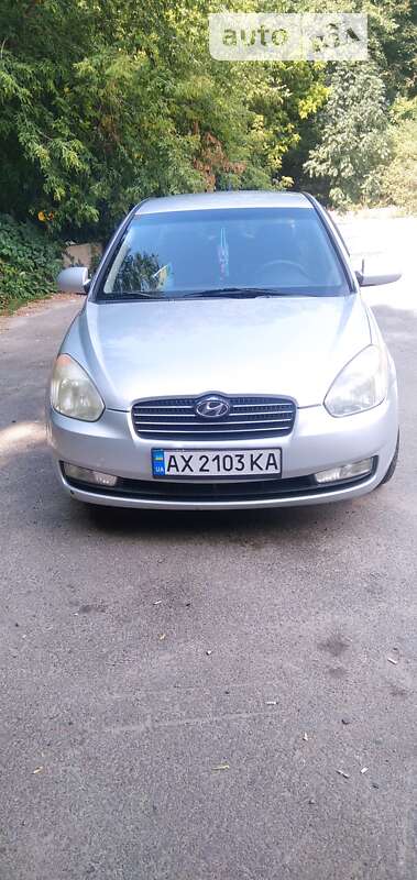 2008 hyundai accent