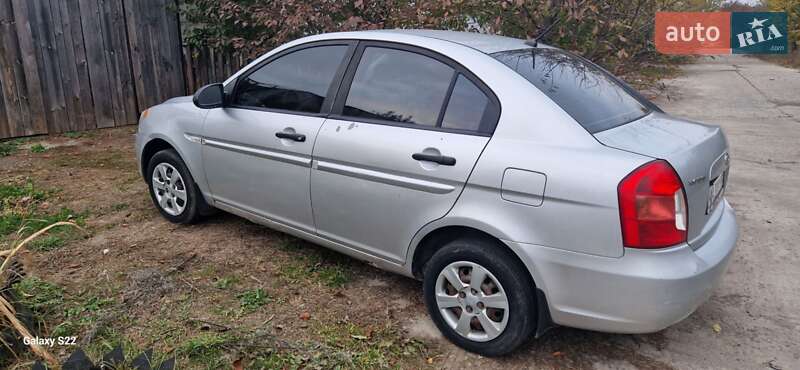 2008 hyundai accent