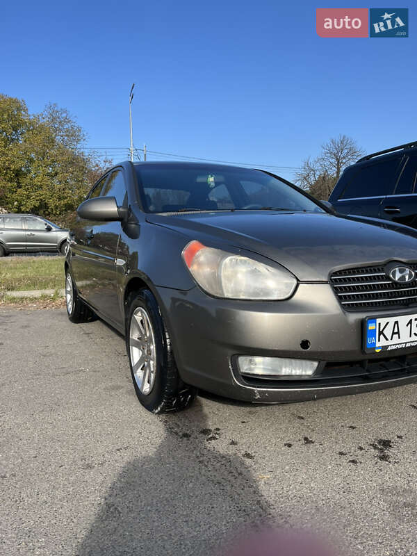 2008 hyundai accent