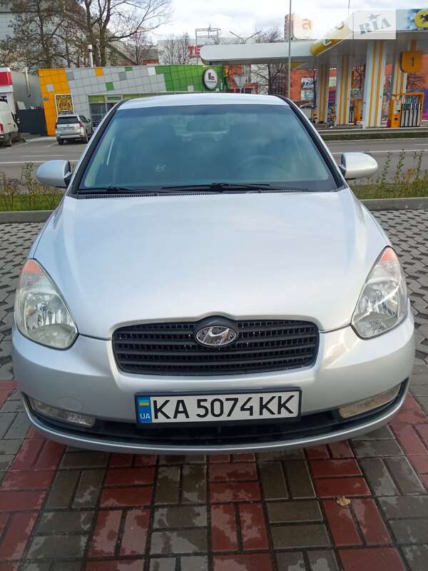 2008 hyundai accent