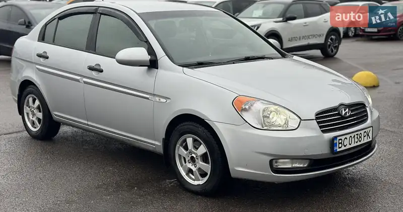 2008 hyundai accent