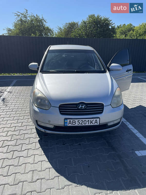2008 hyundai accent