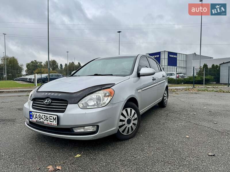 2008 hyundai accent