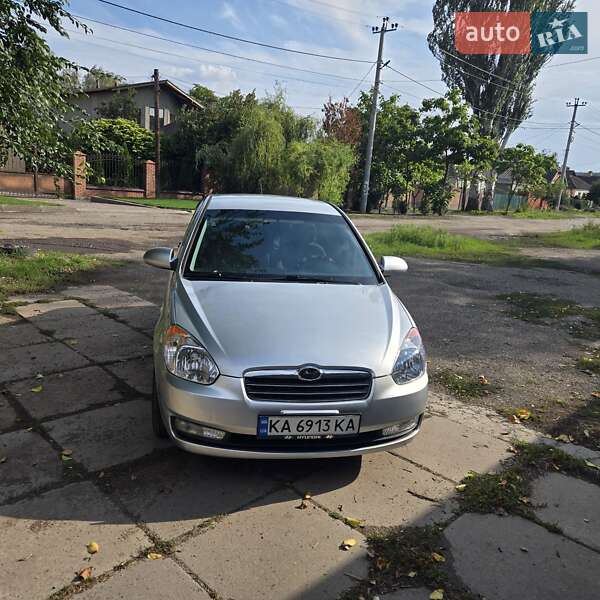 2008 hyundai accent