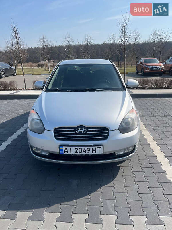 2008 hyundai accent