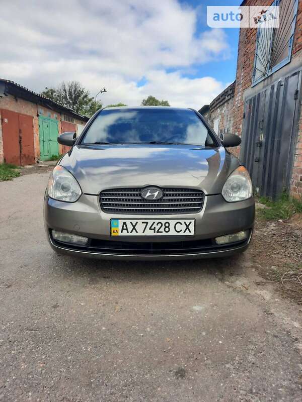 2008 hyundai accent