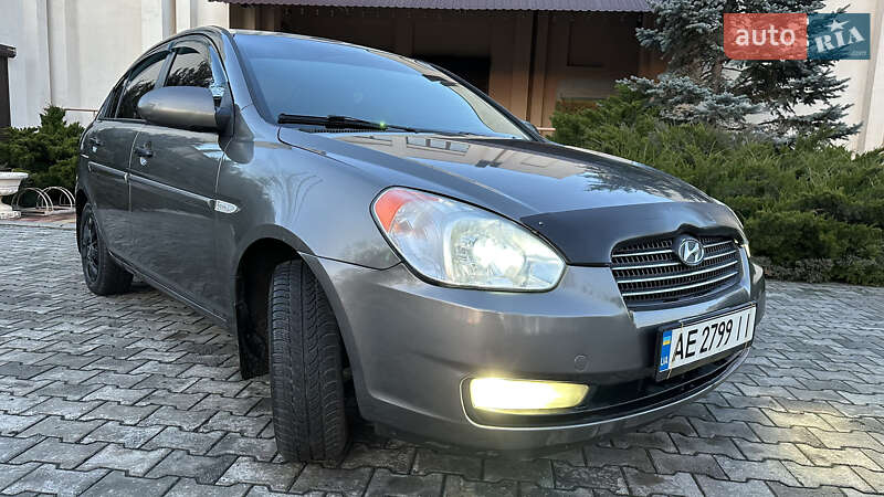 2008 hyundai accent