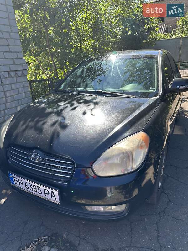 2008 hyundai accent