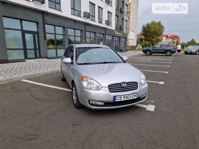 2008 hyundai accent