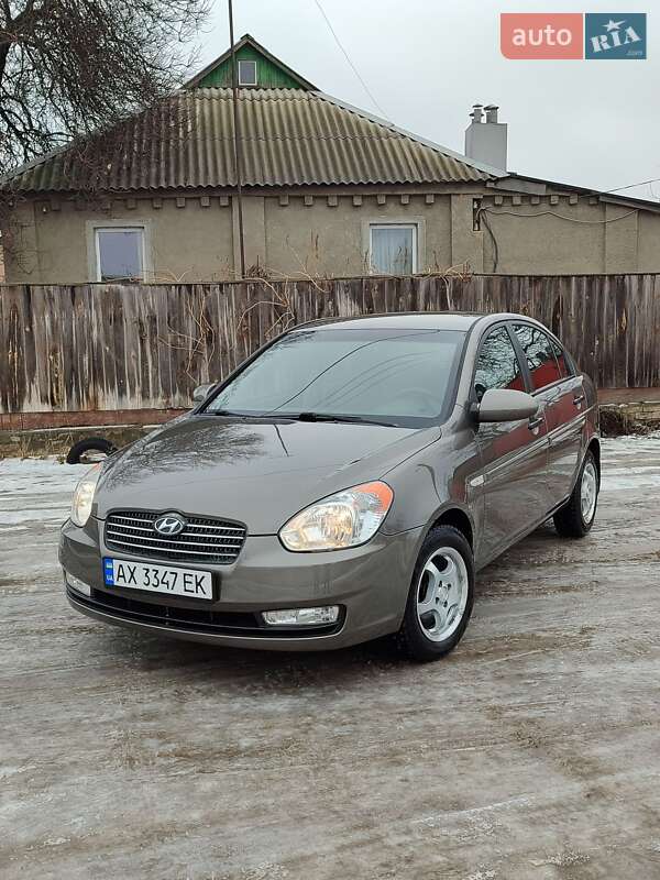 2008 hyundai accent