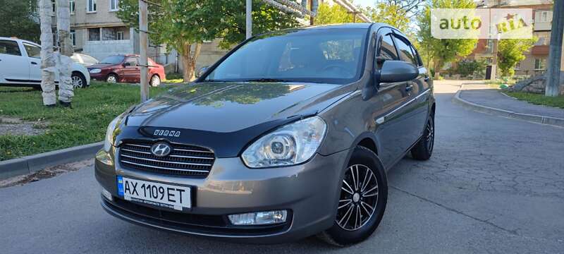 2008 hyundai accent