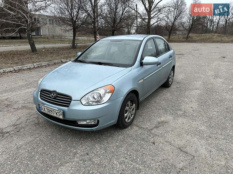 2008 hyundai accent