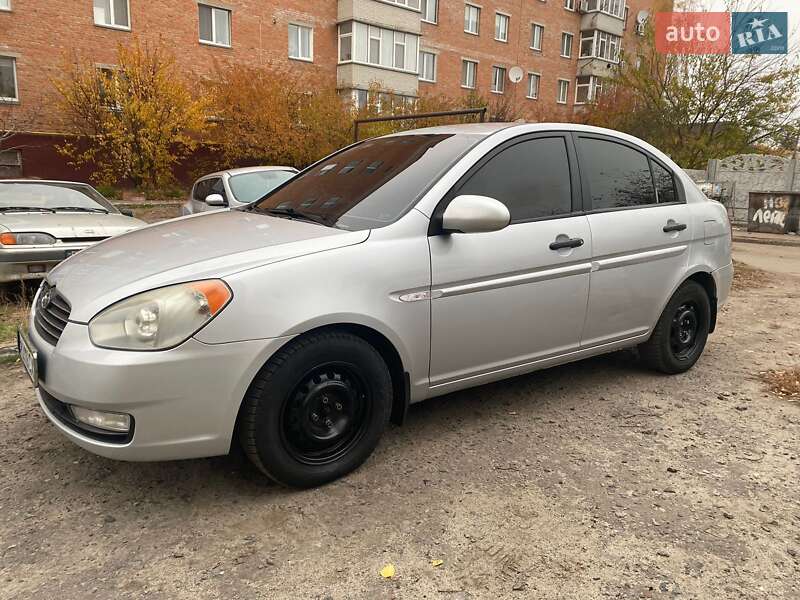 2008 hyundai accent